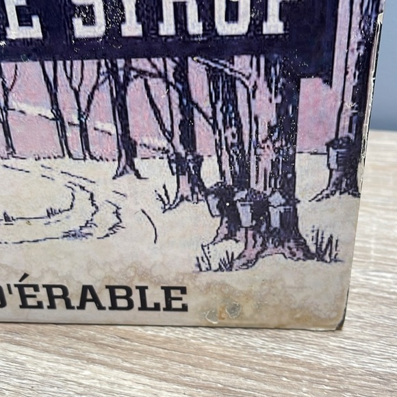 Vintage Vibe Maple Syrup Storage Box Black White Hinged Cover - Picture 2 of 14